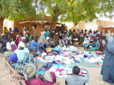 Sous l'arbre  palabres de Haricouka